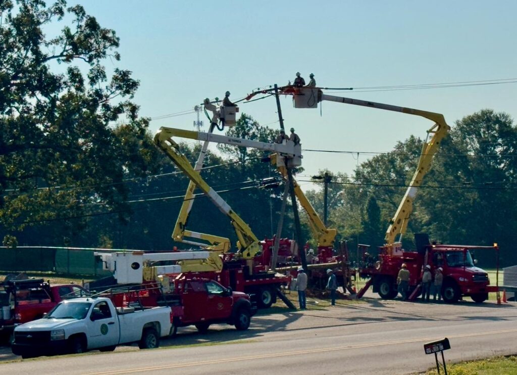 WC Electric Commission Pic Pole Changeout 9.20.25